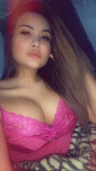Modelo Geisy Arruda apareceu exibindo os seus seios fartos no Instagram (Foto: Reprodução) Modelo Geisy Arruda apareceu exibindo os seus seios fartos no Instagram (Foto: Reprodução)