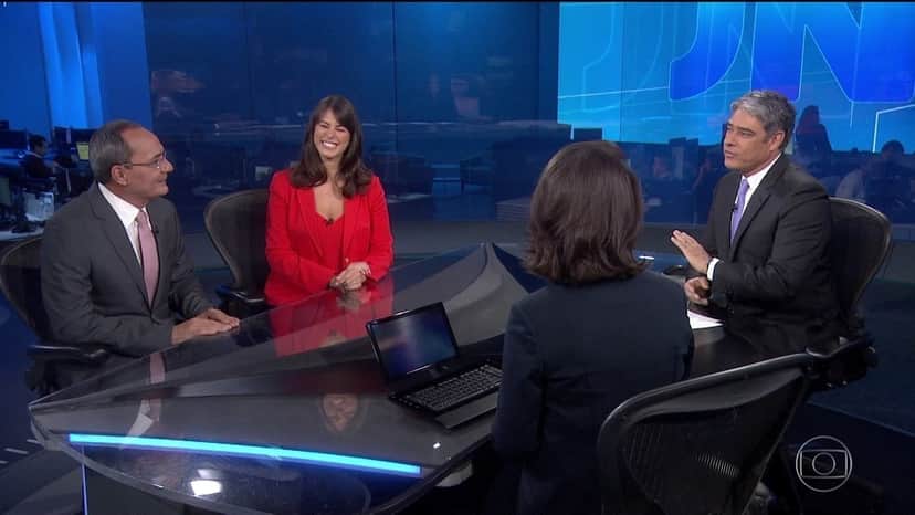 Jéssica Senra, Ayres Rocha, Renata Vasconcellos e William Bonner (Foto: Divulgação/TV Globo) Jéssica Senra, Ayres Rocha, Renata Vasconcellos e William Bonner (Foto: Divulgação/TV Globo)