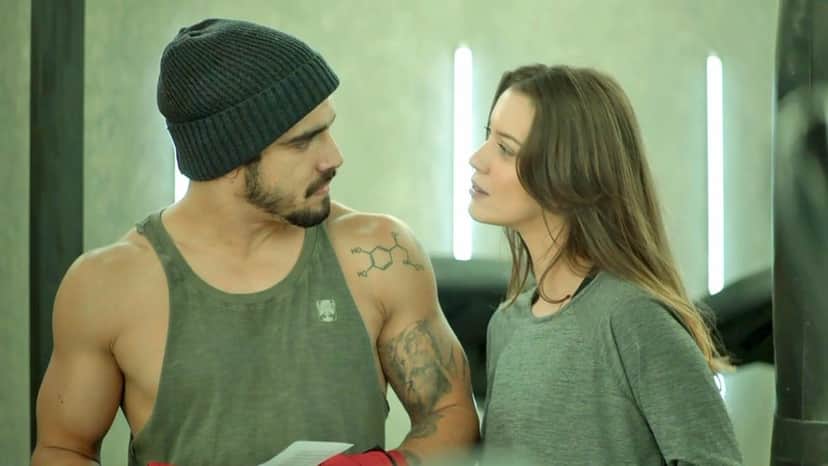 Fabiana e Rock em cena da novela A Dona do Pedaço (Foto: Reprodução) Fabiana e Rock em cena da novela A Dona do Pedaço (Foto: Reprodução)