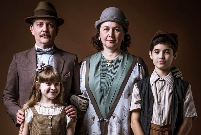 Kelzy Ecard e sua família na novela da Globo Éramos Seis Kelzy Ecard e sua família na novela da Globo Éramos Seis