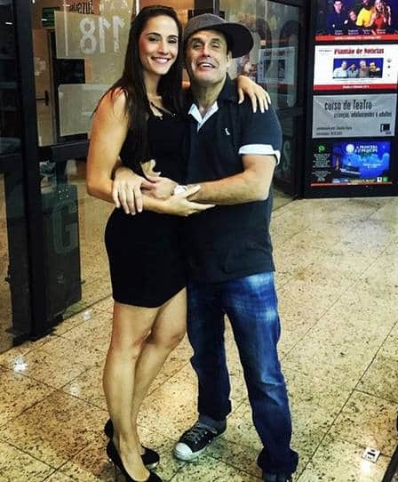 O famoso humorista Sérgio Mallandro e Fernanda Vianna terminaram o relacionamento (Imagem: Instagram) O famoso humorista Sérgio Mallandro e Fernanda Vianna terminaram o relacionamento (Imagem: Instagram)