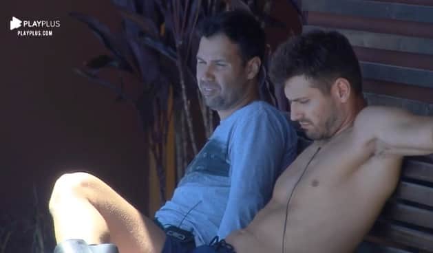 Guilherme Leão confessa que prefere Tati Dias do que Bifão em A Fazenda 11 (Reprodução: PlayPlus) Guilherme Leão confessa que prefere Tati Dias do que Bifão em A Fazenda 11 (Reprodução: PlayPlus)