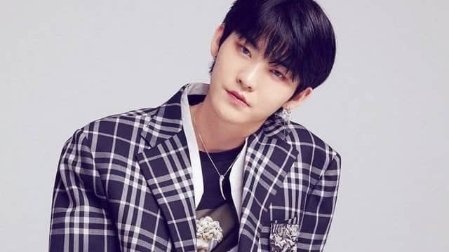 Hwall está passando por um problema de saúde e decidiu sair do grupo The Boyz (Foto: Divulgação) Hwall está passando por um problema de saúde e decidiu sair do grupo The Boyz (Foto: Divulgação)