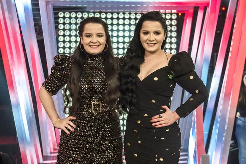Maiara e Maraisa comandam o Só Toca Top da Rede Globo (Reprodução: TV Globo) Maiara e Maraisa comandam o Só Toca Top da Rede Globo (Reprodução: TV Globo)