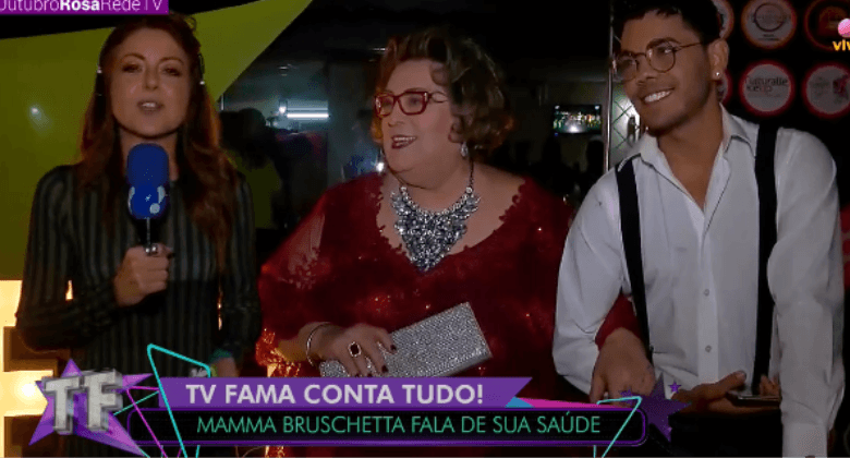 Mamma Bruschetta com nvinho em festa do Fofoquito (Foto: Reprodução/RedeTV) Mamma Bruschetta com nvinho em festa do Fofoquito (Foto: Reprodução/RedeTV)