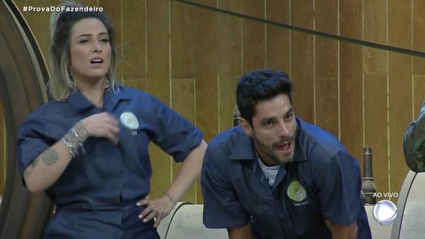 Tati Dias e Diego Grossi em A Fazenda 11 durante a Prova do Fazendeiro (Reprodução: PlayPlus) Tati Dias e Diego Grossi em A Fazenda 11 durante a Prova do Fazendeiro (Reprodução: PlayPlus)