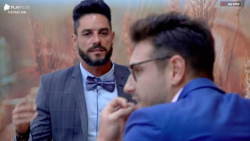 Diego e Guilherme discutem em A Fazenda 2019 (Foto: Reprodução) Diego e Guilherme discutem em A Fazenda 2019 (Foto: Reprodução)