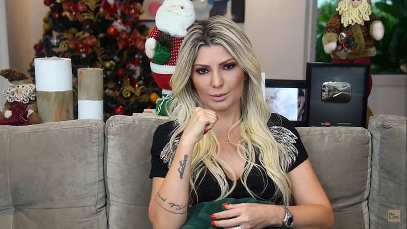 Antonia Fontenelle escancara verdade sobre o porquê de Luciana Gimenez bloqueou ela: "ofendida" Antonia Fontenelle escancara verdade sobre o porquê de Luciana Gimenez bloqueou ela: "ofendida"