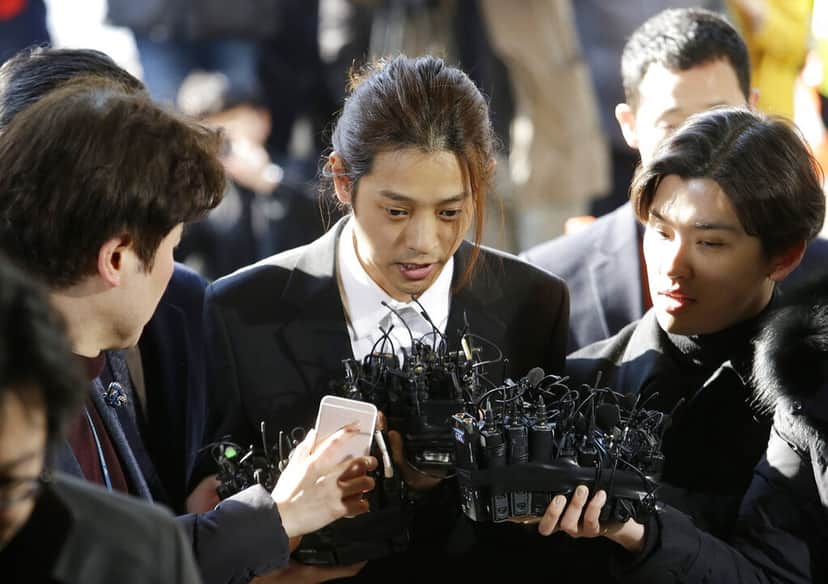 Jung Joon young e Choi Jong Hoon, são condenados por abuso sexual coletivo na Coreia do Sul (Foto: Reprodução) Jung Joon young e Choi Jong Hoon, são condenados por abuso sexual coletivo na Coreia do Sul (Foto: Reprodução)