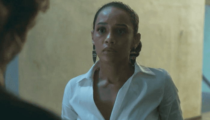Vitória (Taís Araújo) é a mãe de Sandro (Humberto Carrão) em Amor de Mãe (Foto: Reprodução/TV Globo) Vitória (Taís Araújo) é a mãe de Sandro (Humberto Carrão) em Amor de Mãe (Foto: Reprodução/TV Globo)