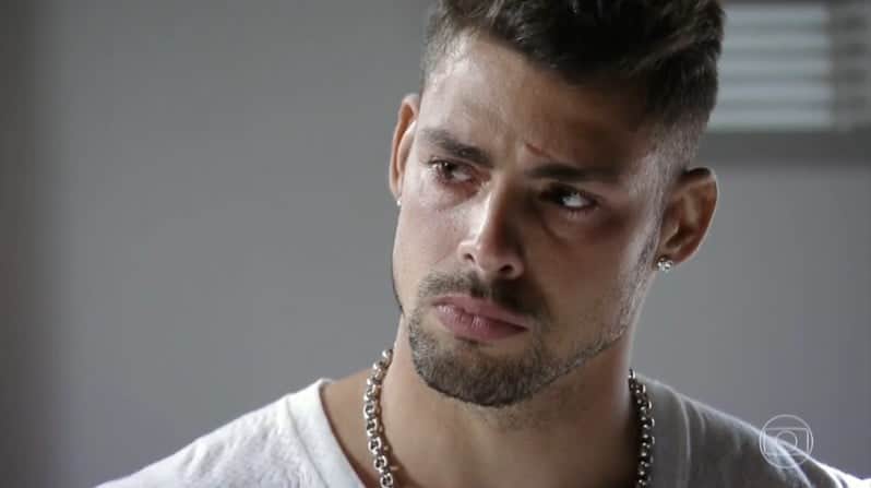 Cauã Reymond (Jorginho) em cena de Avenida Brasil, que superou Malhação no ibope (Foto: Reprodução/Globo) Cauã Reymond (Jorginho) em cena de Avenida Brasil, que superou Malhação no ibope (Foto: Reprodução/Globo)