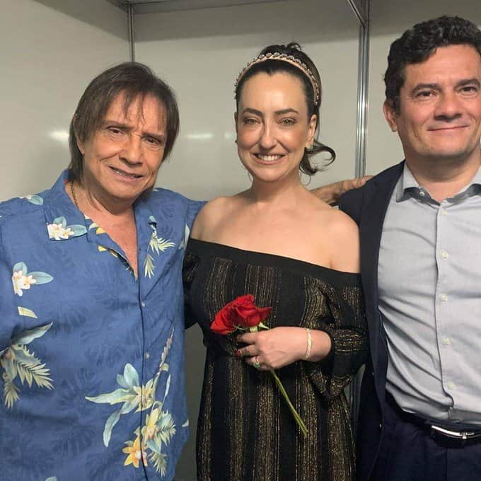 Roberto Carlos, Sergio Moro e esposa (Foto: Reprodução) Bolsonaro Roberto Carlos, Sergio Moro e esposa (Foto: Reprodução) Bolsonaro