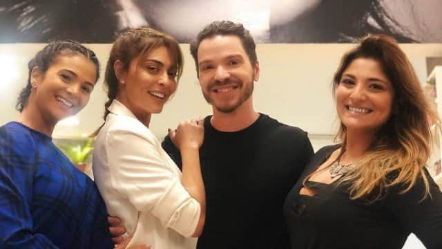 Juliana Paes e irmãs Juliana Paes e irmãs