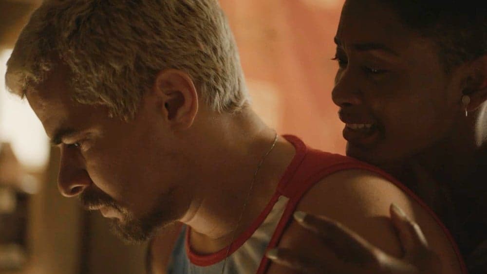 Marina e Ryan acabaram com seu romance em Amor de Mãe Marina e Ryan acabaram com seu romance em Amor de Mãe