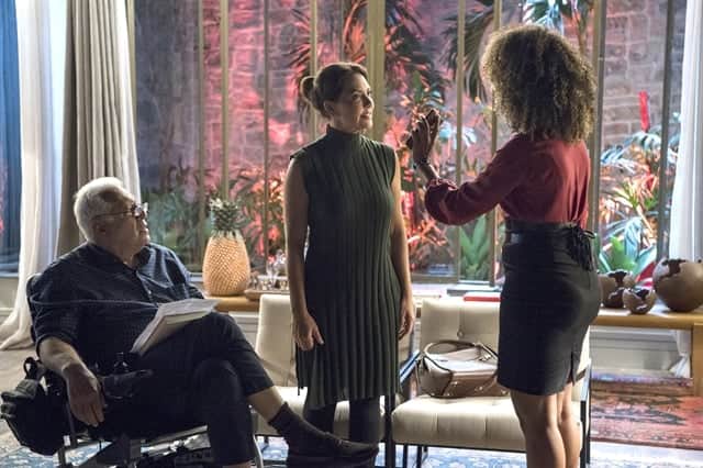 Alberto (Antonio Fagundes) e Nana (Fabiula Nascimento) descobrem crimes e traição de Diogo (Armando Babaioff) após revelações de Gisele (Sheron Menezzes) na novela Bom Sucesso (Foto: Divulgação/Globo) Alberto (Antonio Fagundes) e Nana (Fabiula Nascimento) descobrem crimes e traição de Diogo (Armando Babaioff) após revelações de Gisele (Sheron Menezzes) na novela Bom Sucesso (Foto: Divulgação/Globo)