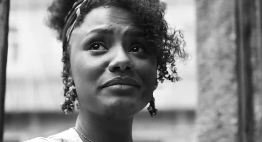 Atriz da Globo, Jéssica Ellen, lança música "macumbeira"