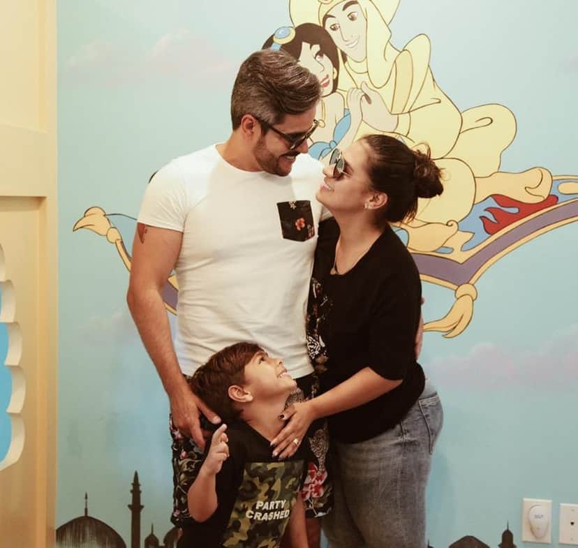 Família de Simone, seu marido Kaká e seu filho, Henry (Foto: Reprodução) Família de Simone, seu marido Kaká e seu filho, Henry (Foto: Reprodução)