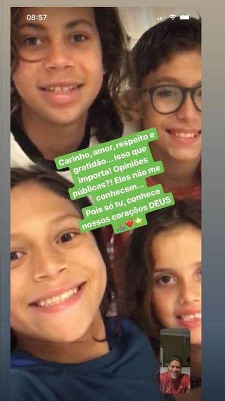 Hulk divulgou foto em conversa com os filhos (Reprodução) Hulk divulgou foto em conversa com os filhos (Reprodução)