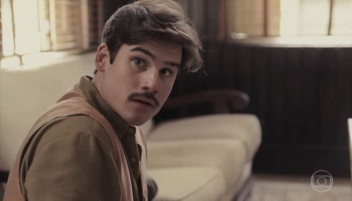 Alfredo (Nicolas Prattes) confessará roubo em Éramos Seis (Foto: Reprodução/Globo) Alfredo (Nicolas Prattes) confessará roubo em Éramos Seis (Foto: Reprodução/Globo)