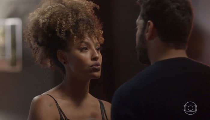 Gisele (Sheron Menezzes) terá plano descoberto por Diogo (Armando Babaioff) em Bom Sucesso (Foto: Reprodução/Globo) Gisele (Sheron Menezzes) terá plano descoberto por Diogo (Armando Babaioff) em Bom Sucesso (Foto: Reprodução/Globo)