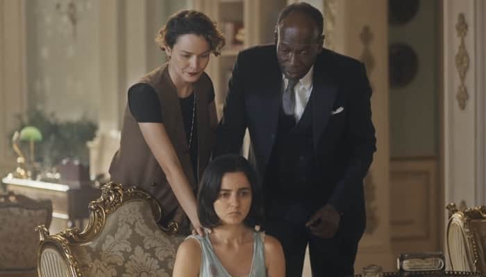 Adelaide (Joana de Verona) tentará tratar Justina (Júlia Stockler) em Éramos Seis (Foto: Reprodução/Globo) Adelaide (Joana de Verona) tentará tratar Justina (Júlia Stockler) em Éramos Seis (Foto: Reprodução/Globo)