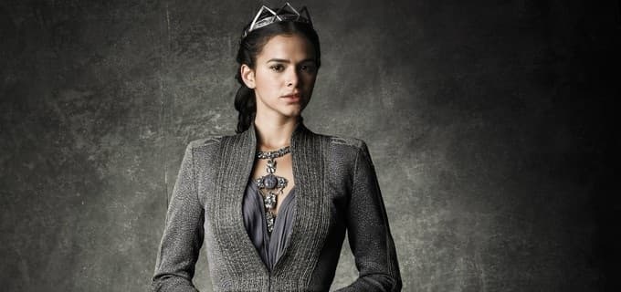 Bruna Marquezine deu vida à vilã Catarina em Deus Salve o Rei (Foto: Divulgação / TV Globo) Bruna Marquezine deu vida à vilã Catarina em Deus Salve o Rei (Foto: Divulgação / TV Globo)