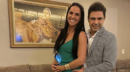 A famosa esposa do cantor sertanejo Zezé Di Camargo, Graciele Lacerda deixou os seus seguidores de queixo caído ao esbanjar beleza e sensualidade nas redes sociais (Foto: Reprodução/Instagram) A famosa esposa do cantor sertanejo Zezé Di Camargo, Graciele Lacerda deixou os seus seguidores de queixo caído ao esbanjar beleza e sensualidade nas redes sociais (Foto: Reprodução/Instagram)