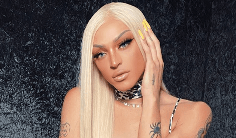 A famosa cantora drag queen, Pabllo Vittar deixou os seus seguidores de queixo caído ao falar sobre a sua amizade com Anitta e mudanças no corpo (Foto: Reprodução/Instagram) A famosa cantora drag queen, Pabllo Vittar deixou os seus seguidores de queixo caído ao falar sobre a sua amizade com Anitta e mudanças no corpo (Foto: Reprodução/Instagram)