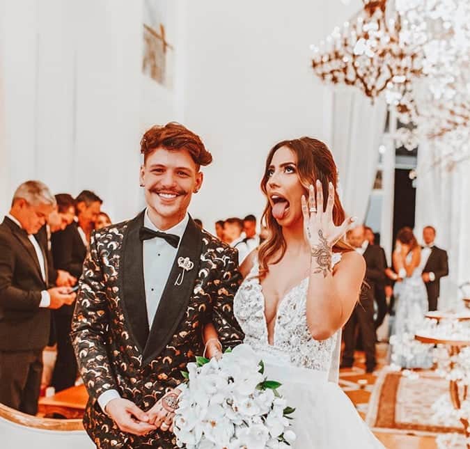O famoso empresário e cantor, Saulo Poncio voltou a ser acusado de trair a ex-participante do De Férias Com o Ex, do Multishow, Gabi Brandt (Foto: Divulgação) O famoso empresário e cantor, Saulo Poncio voltou a ser acusado de trair a ex-participante do De Férias Com o Ex, do Multishow, Gabi Brandt (Foto: Divulgação)