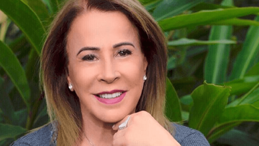 A famosa empresária e ex-mulher de Zezé Di Camargo, Zilu Godoi voltou a agitar a internet ao aparecer em clique sensual nas redes sociais (Foto: Reprodução/Instagram) A famosa empresária e ex-mulher de Zezé Di Camargo, Zilu Godoi voltou a agitar a internet ao aparecer em clique sensual nas redes sociais (Foto: Reprodução/Instagram)