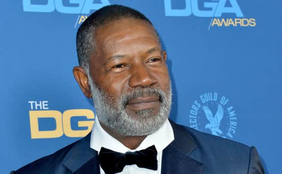 Dennis Haysbert fará o papel de Deus na última temporada de Lucifer (Foto: Reprodução) Dennis Haysbert fará o papel de Deus na última temporada de Lucifer (Foto: Reprodução)