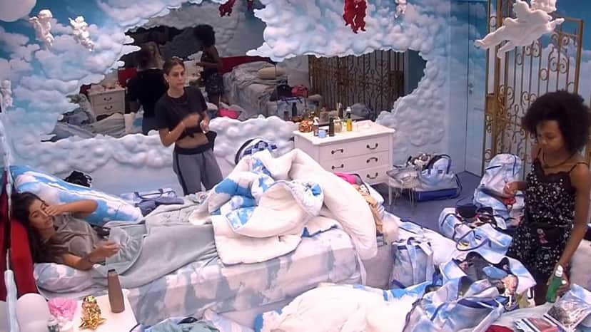 BBB 20 - Sisters conversam no quarto céu Imagem: Reprodução/Globoplay BBB 20 - Sisters conversam no quarto céu Imagem: Reprodução/Globoplay