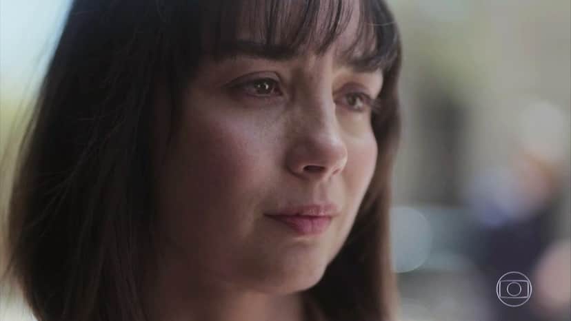 Clotilde fica inconsolável em Éramos Seis Clotilde fica inconsolável em Éramos Seis