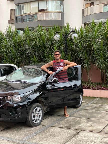 Diego Grossi mostra carro que ganhou no reality A Fazenda 11 (Foto: Instagram) Diego Grossi mostra carro que ganhou no reality A Fazenda 11 (Foto: Instagram)