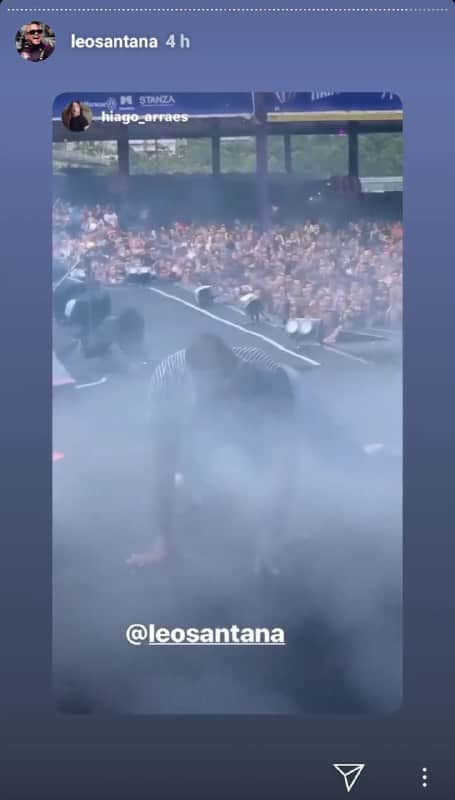 Léo Santana simulou que estava fazendo sexo durante seu show (Foto: Reprodução/ Instagram) Léo Santana simulou que estava fazendo sexo durante seu show (Foto: Reprodução/ Instagram)