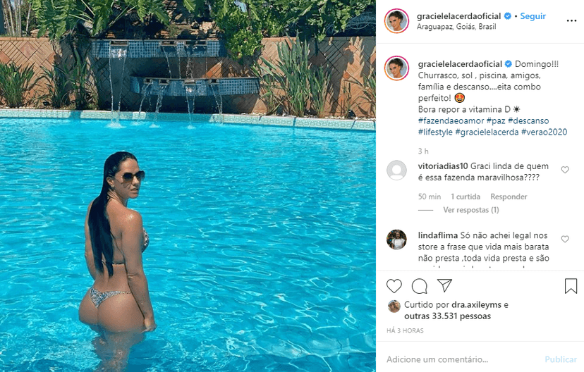 Graciele Lacerda resolveu colocar o bumbum para jogo em uma foto em que aparecendo usando biquíni minúsculo (Foto: Reprodução/ Instagram) Graciele Lacerda resolveu colocar o bumbum para jogo em uma foto em que aparecendo usando biquíni minúsculo (Foto: Reprodução/ Instagram)