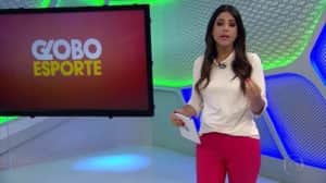 Carina Pereira é uma das apresentadoras do Globo Esporte em Minas (foto: reprodução/TV Globo) Carina Pereira é uma das apresentadoras do Globo Esporte em Minas (foto: reprodução/TV Globo)