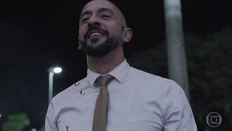 Álvaro enlouquecido em Amor de Mãe Álvaro enlouquecido em Amor de Mãe