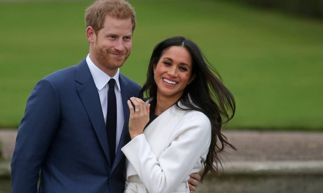 Harry e Meghan entram em luta e protestam contra o racismo (Foto: Reprodução) Harry e Meghan entram em luta e protestam contra o racismo (Foto: Reprodução)