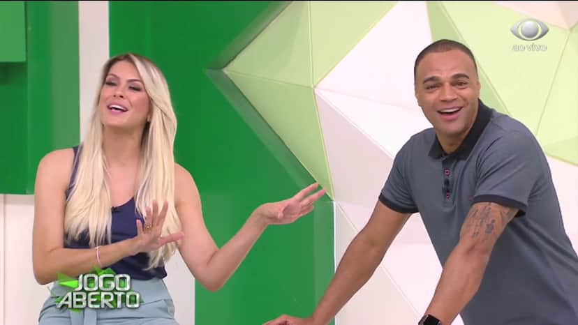 Renata Fan brincou dizendo ter áudios de Denílson (Reprodução) Renata Fan brincou dizendo ter áudios de Denílson (Reprodução)