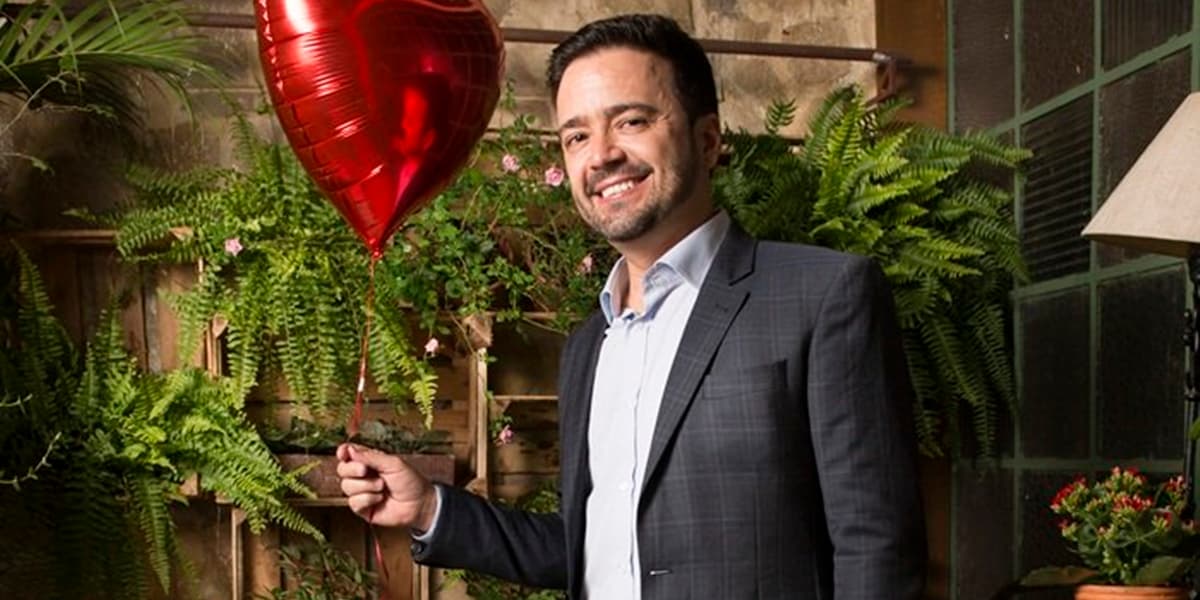 Daniel Ortiz na coletiva de imprensa de Haja Coração; autor deixou de seguir ator que abandonou Salve-se Quem Puder (Foto: Globo/Ramón Vasconcelos) Daniel Ortiz na coletiva de imprensa de Haja Coração; autor deixou de seguir ator que abandonou Salve-se Quem Puder (Foto: Globo/Ramón Vasconcelos)