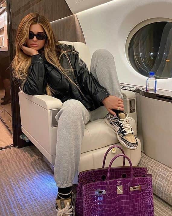 Aos 22 anos, Kylie Jenner ostenta com jatinho particular (Foto: Reprodução) Aos 22 anos, Kylie Jenner ostenta com jatinho particular (Foto: Reprodução)