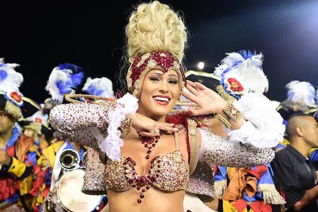 a loira no carnaval (Foto: reprodução) a loira no carnaval (Foto: reprodução)