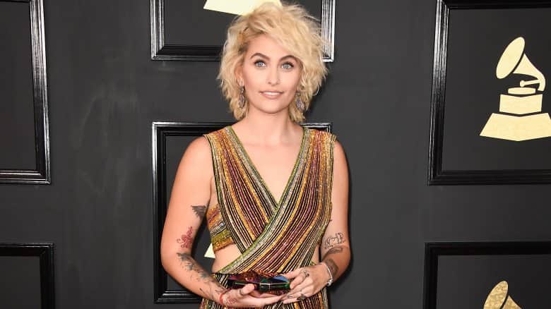 Paris Jackson, filha de Michael Jackson, revela tentativas de suicídio após morte do pai (Foto: Reprodução) Paris Jackson, filha de Michael Jackson, revela tentativas de suicídio após morte do pai (Foto: Reprodução)