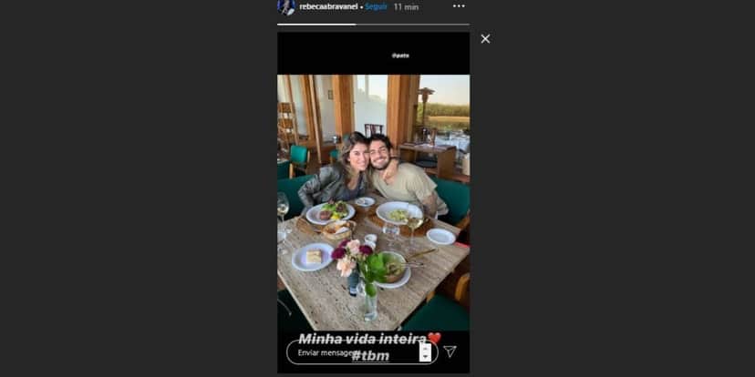 Rebeca Abravanel e Pato em momento romântico (Foto: Reprodução/Instagram) Rebeca Abravanel e Pato em momento romântico (Foto: Reprodução/Instagram)