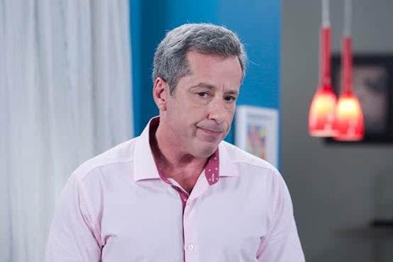 Roger está muito encrencado na novela As Aventuras de Poliana Roger está muito encrencado na novela As Aventuras de Poliana
