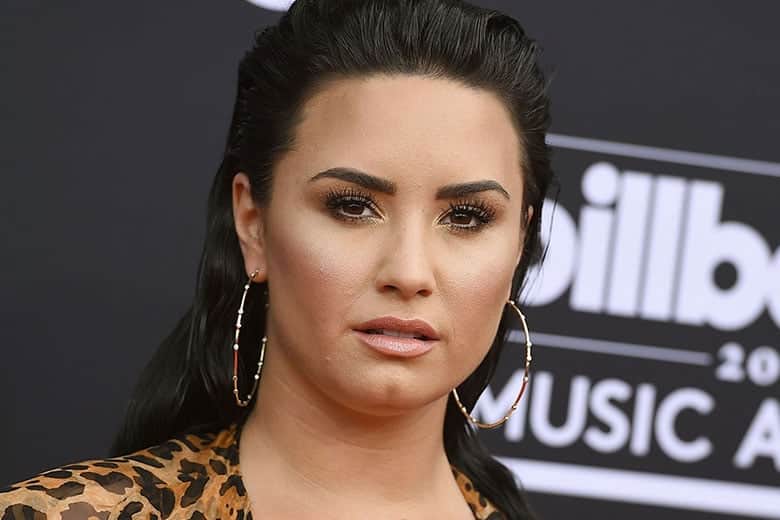 Demi Lovato e Max Ehrich terminam noivado (Foto: Reprodução) Demi Lovato e Max Ehrich terminam noivado (Foto: Reprodução)