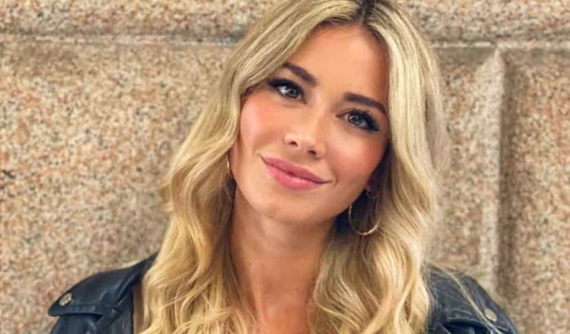 Apresentadora tem nudes vazados na web (Foto: Reprodução) Apresentadora tem nudes vazados na web (Foto: Reprodução)