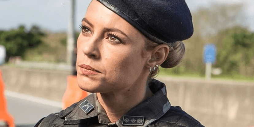Paolla Oliveira interpreta a policial Jeiza em A Força do Querer, de volta em reprise na faixa das nove (Foto: Divulgação/Globo) Paolla Oliveira interpreta a policial Jeiza em A Força do Querer, de volta em reprise na faixa das nove (Foto: Divulgação/Globo)