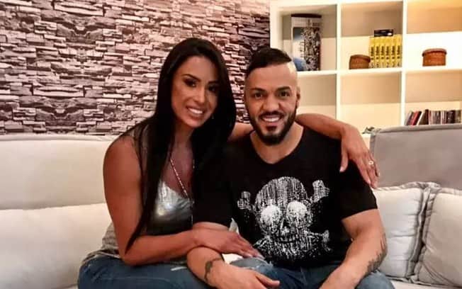 Belo publicou foto com Gracyanne Barbosa - Foto: Reprodução Belo publicou foto com Gracyanne Barbosa - Foto: Reprodução